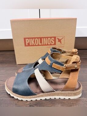 NWT PIKOLINOS NAVY TAN cream SIZE 37 Velcro Sandals